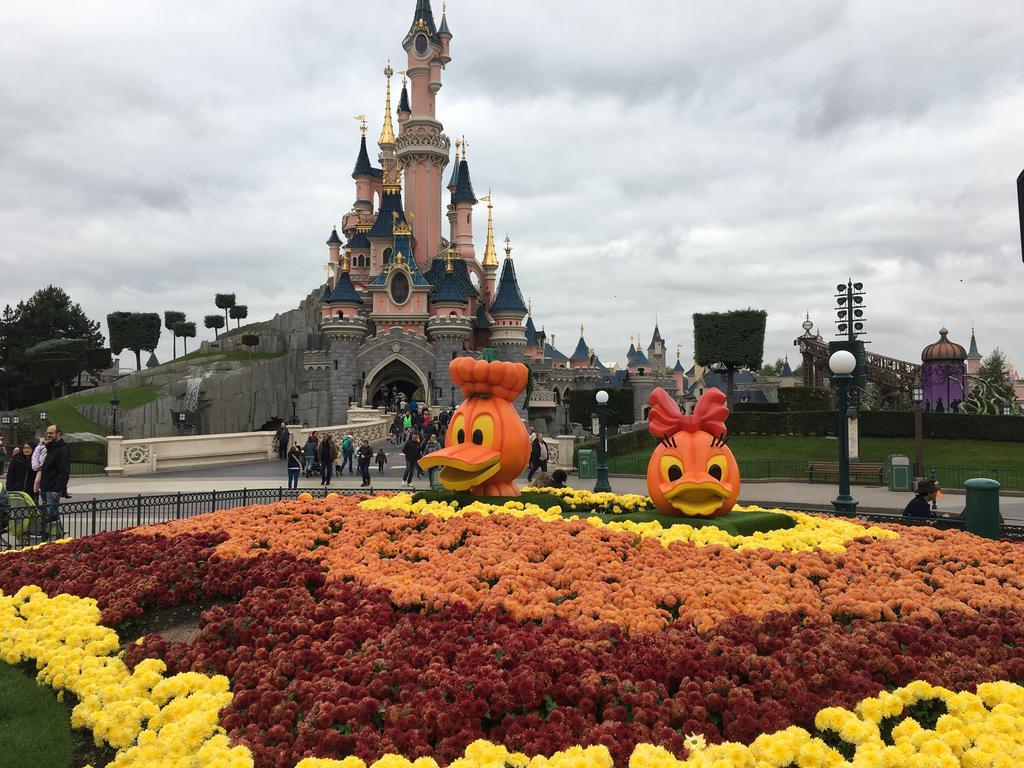 F&B'S Home Disneyland Paris Σερί Εξωτερικό φωτογραφία